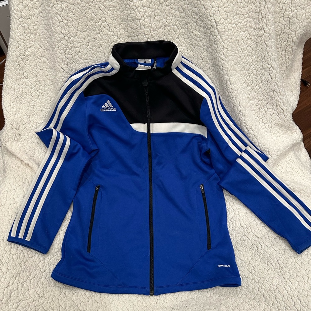 Woman’s Adidas light weight zip up jacket